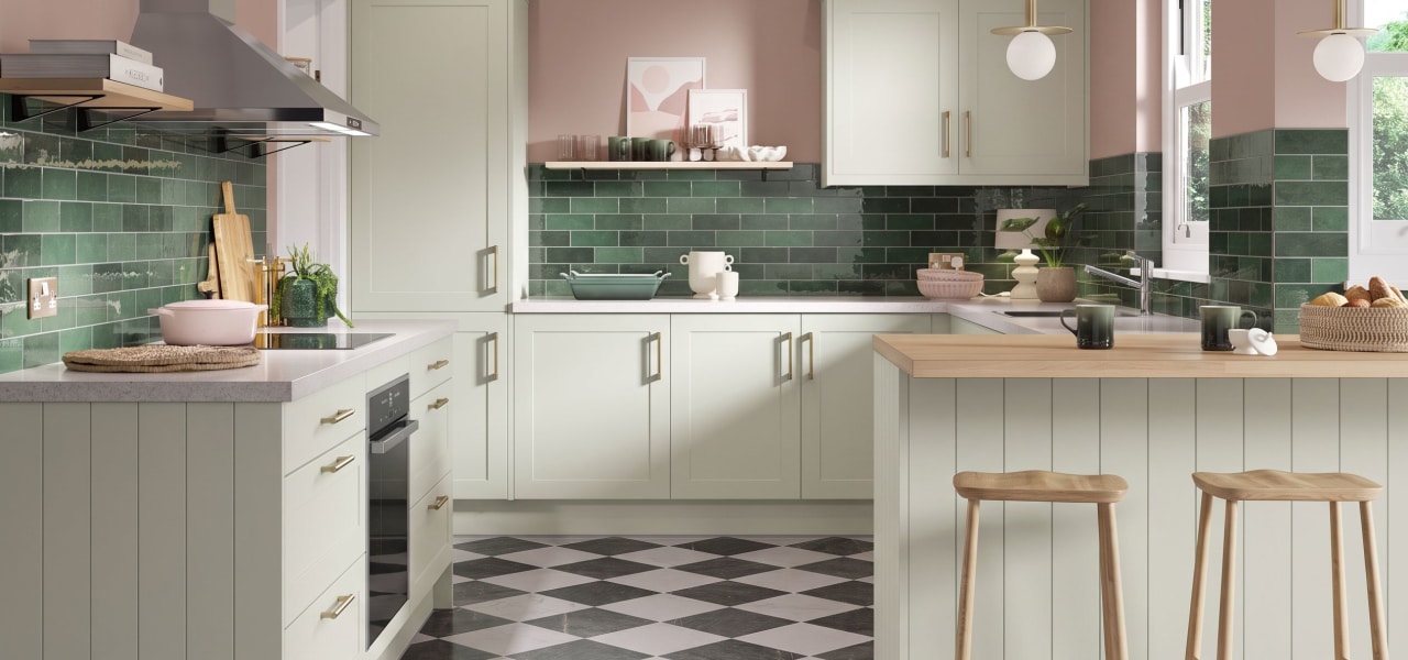 Shaker Chelsea Kitchen in Cream Matt kitchen
