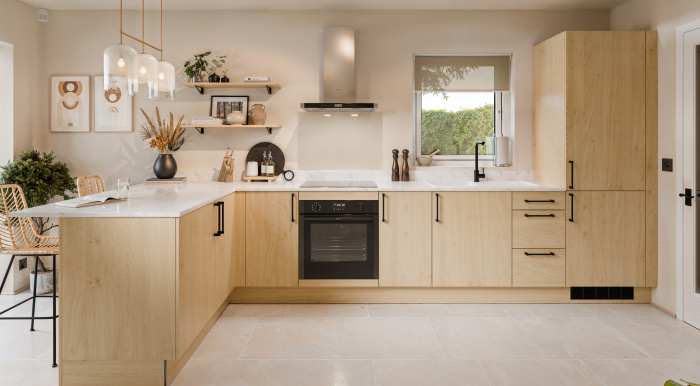 Slab Kitchen in Oak Matt | Wren