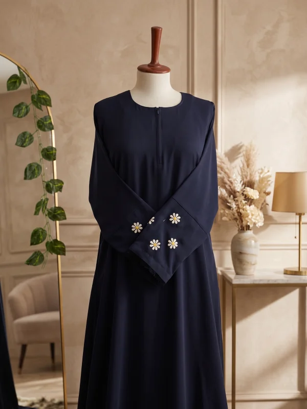Nooré – Sunflower Embroidered Abaya