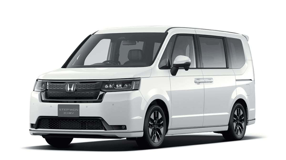 Honda Step WGN, MPV Hybrid Irit dengan Kabin Super Lega