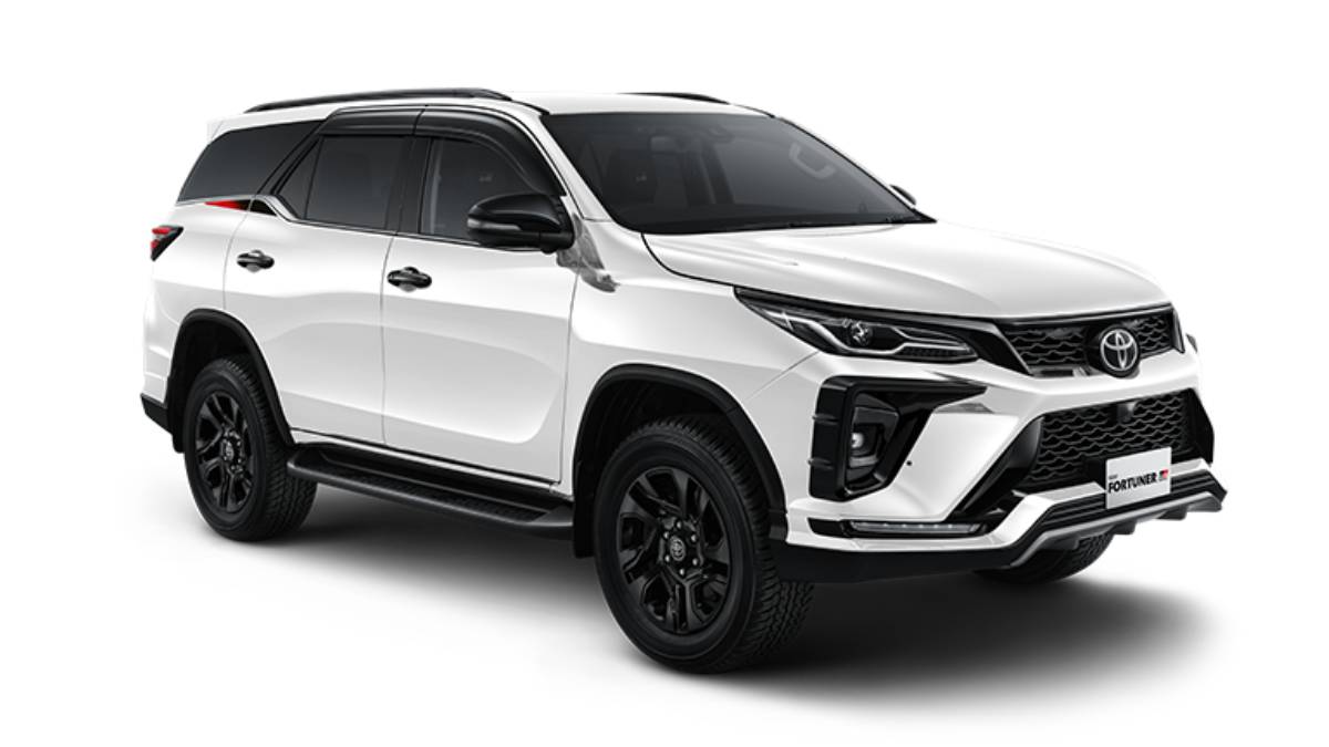 Toyota Hadirkan New Fortuner yang Lebih Sporty dan Elegan