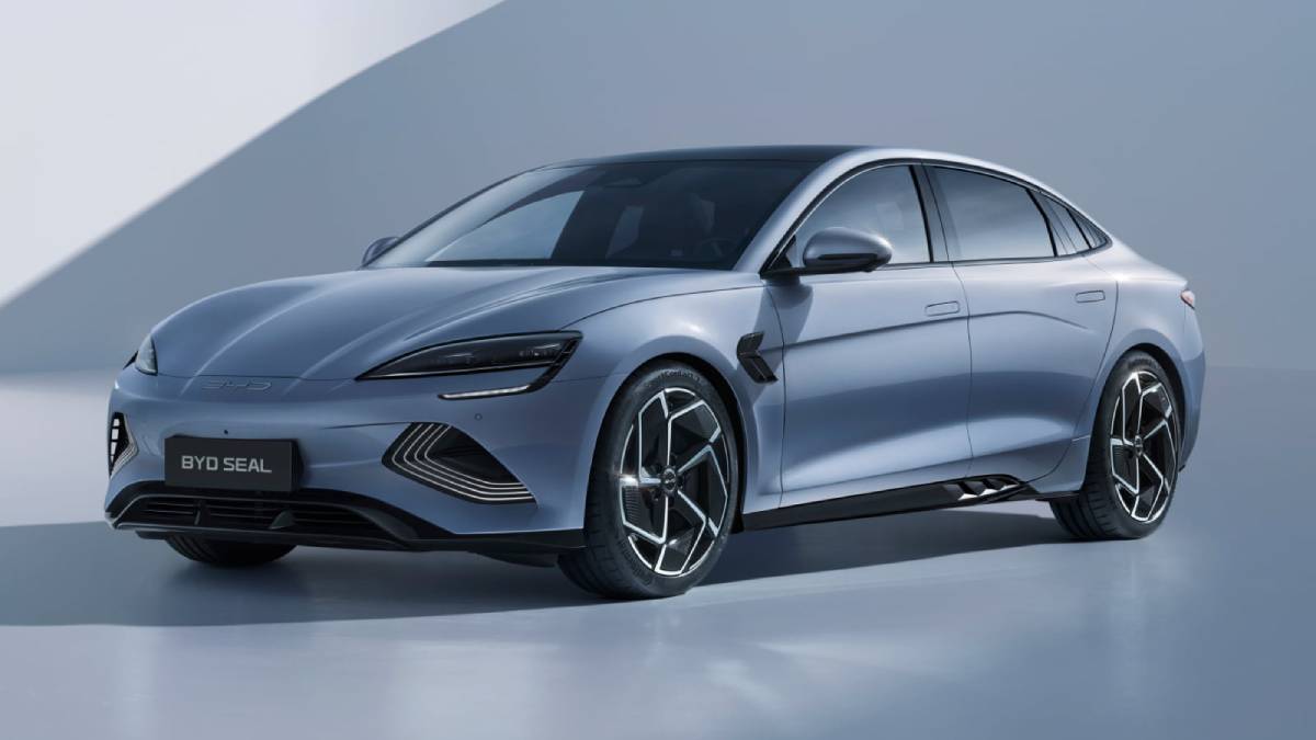 BYD Seal 2025: Sedan Listrik Canggih dengan Suspensi Pintar