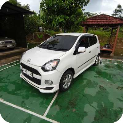 Daihatsu Ayla 1.0 X MT