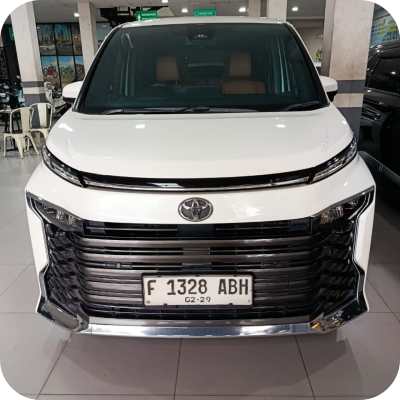 TOYOTA VOXY 2.0 TSS AT