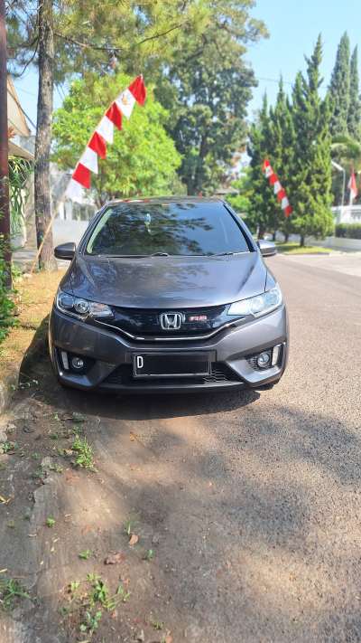 Honda Jazz RS CVT 2016