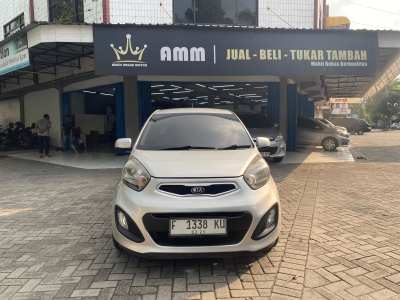 KIA PICANTO SE 1.2 2013 MATIC SILVER