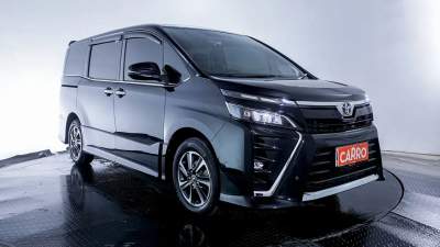 Toyota Voxy 2.0 AT
