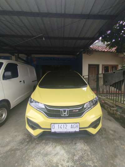 HONDA Jazz RS GK5 AT