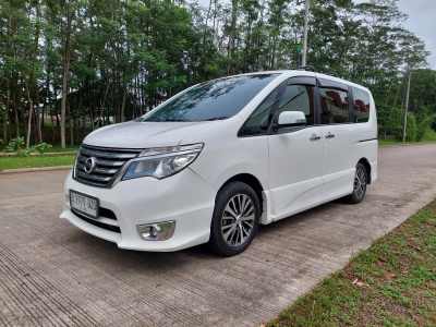 Nissan Serena hws putih 2017