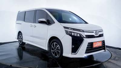 Toyota Voxy 2.0 AT
