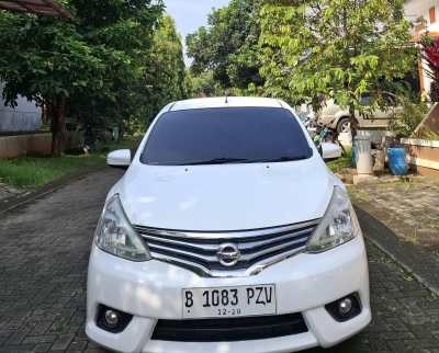 Nissan Grand Livina SV Matic