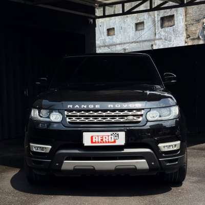 Range Rover Sport HSE 3.0 V6 BENSIN