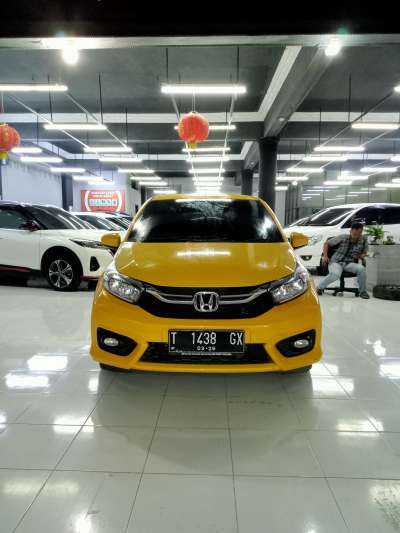 HONDA BRIO E SATYA E 2021 MATIC KUNING