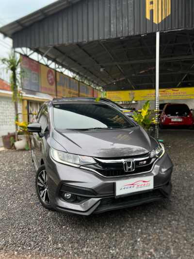 Honda Jazz GK5 RS AT