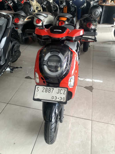 Honda scoopy cbs