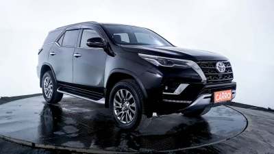 Toyota Fortuner 2.4 VRZ AT