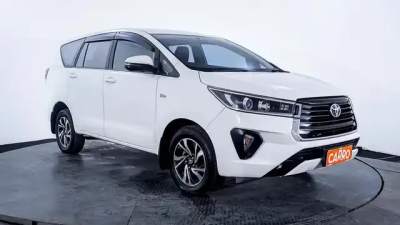 Toyota Innova 2.0 V AT