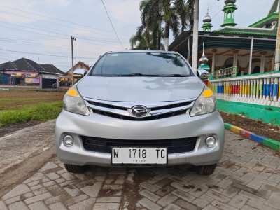 Daihatsu Xenia 1.0 M Manual