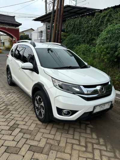 Honda BR-V 1.5 E MT
