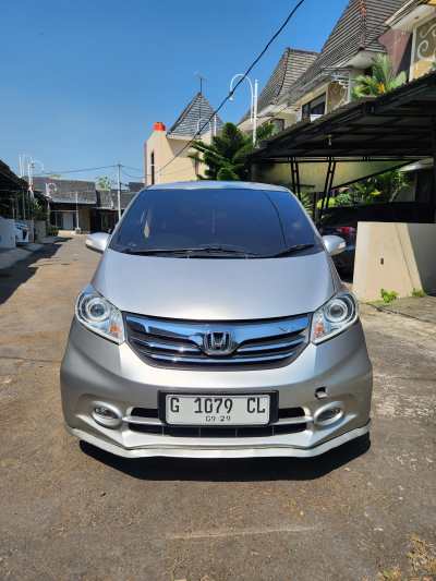 Honda Freed 1.5 PSD AT