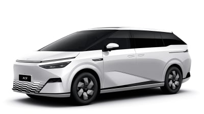 XPENG X9, e-MPV Mewah Bongsor yang Bisa Parkir Sendiri