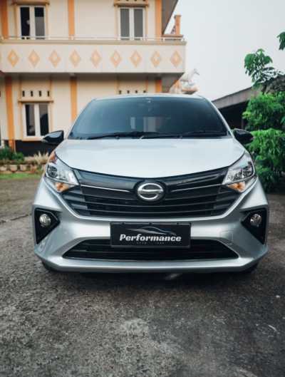 Daihatsu Sigra 1.2 R MT