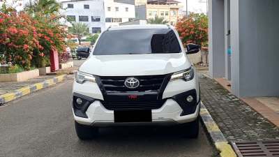 Toyota Fortuner 2.4 VRZ TRD Sportivo Automatic
