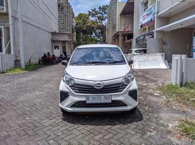 Daihatsu Sigra 1.0 D Manual