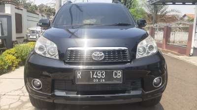Toyota Rush 1. 5 G MT