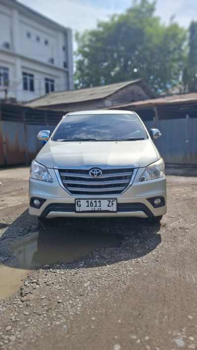 TOYOTA KIJANG INNOVA 2.0 G MT