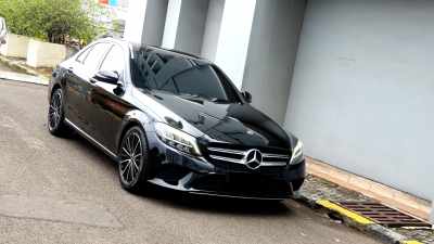 Mercedes Benz C200 1.5 Turbo EQ Boost Automatic
