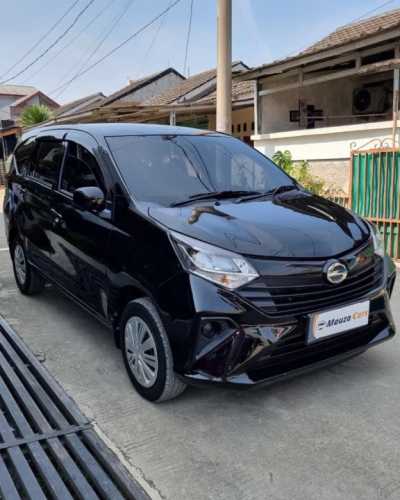 Daihatsu Sigra 1.0 M Manual