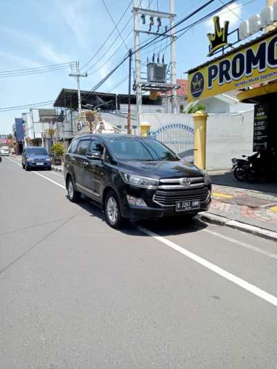 TOYOTA KIJANG INNOVA 2.0 V AT
