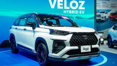 Toyota Veloz Hybrid Kini Lebih Irit, Bertenaga, dan Canggih