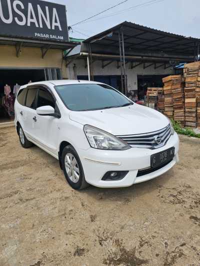 Nissan Grand Livina 1.5 XV AT