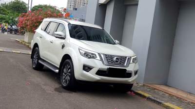 Nissan Terra 2.5 VL Automatic