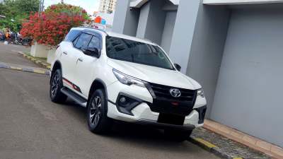 Toyota Fortuner 2.4 VRZ Sportivo Automatic