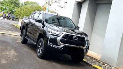 Toyota Hilux 2.4 V Double Cabin AWD Automatic