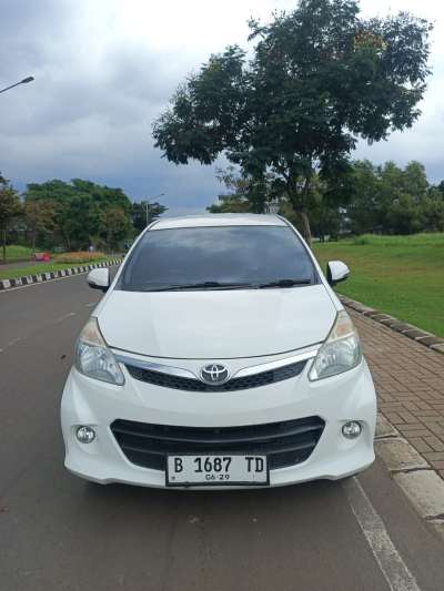 Toyota Avanza 1.5 Veloz AT