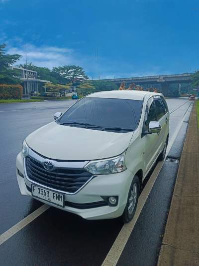 Toyota Avanza 1.3 G AT