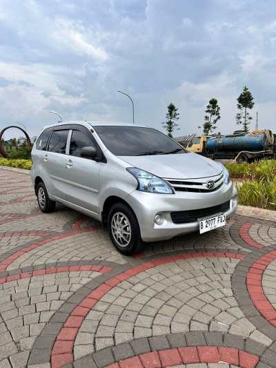 DAIHATSU XENIA 1.3 X MT