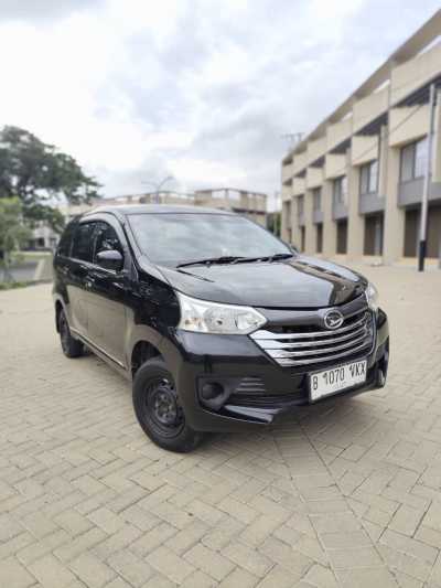 Daihatsu Xenia 1.0 M MT