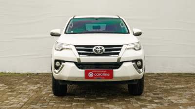 TOYOTA FORTUNER VRZ 2.4