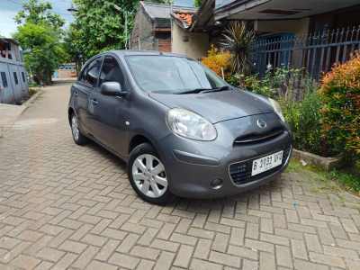 Nissan March 1.5 L AT