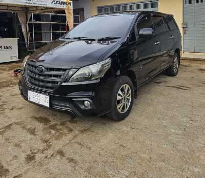 Toyota Kijang Innova 2.0 G MT