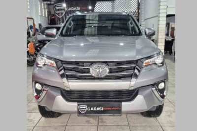 Toyota Fortuner 2.4 VRZ Automatic