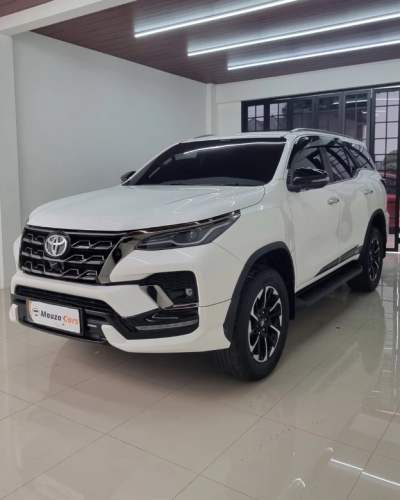 Toyota Fortuner 2.4 VRZ Automatic