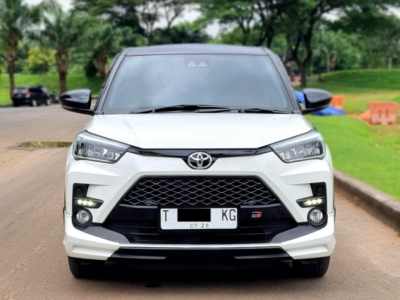 Toyota Raize 1.0 GR Two Tone TSS Automatic