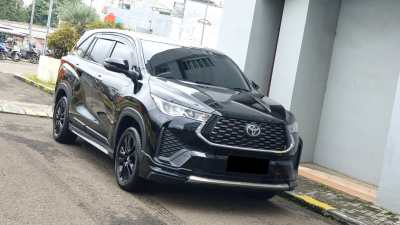 Toyota Kijang Innova Zenix 2.0 V Automatic