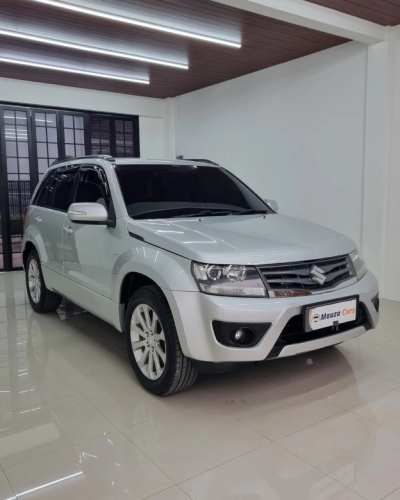Suzuki Grand Vitara 2.4 Automatic